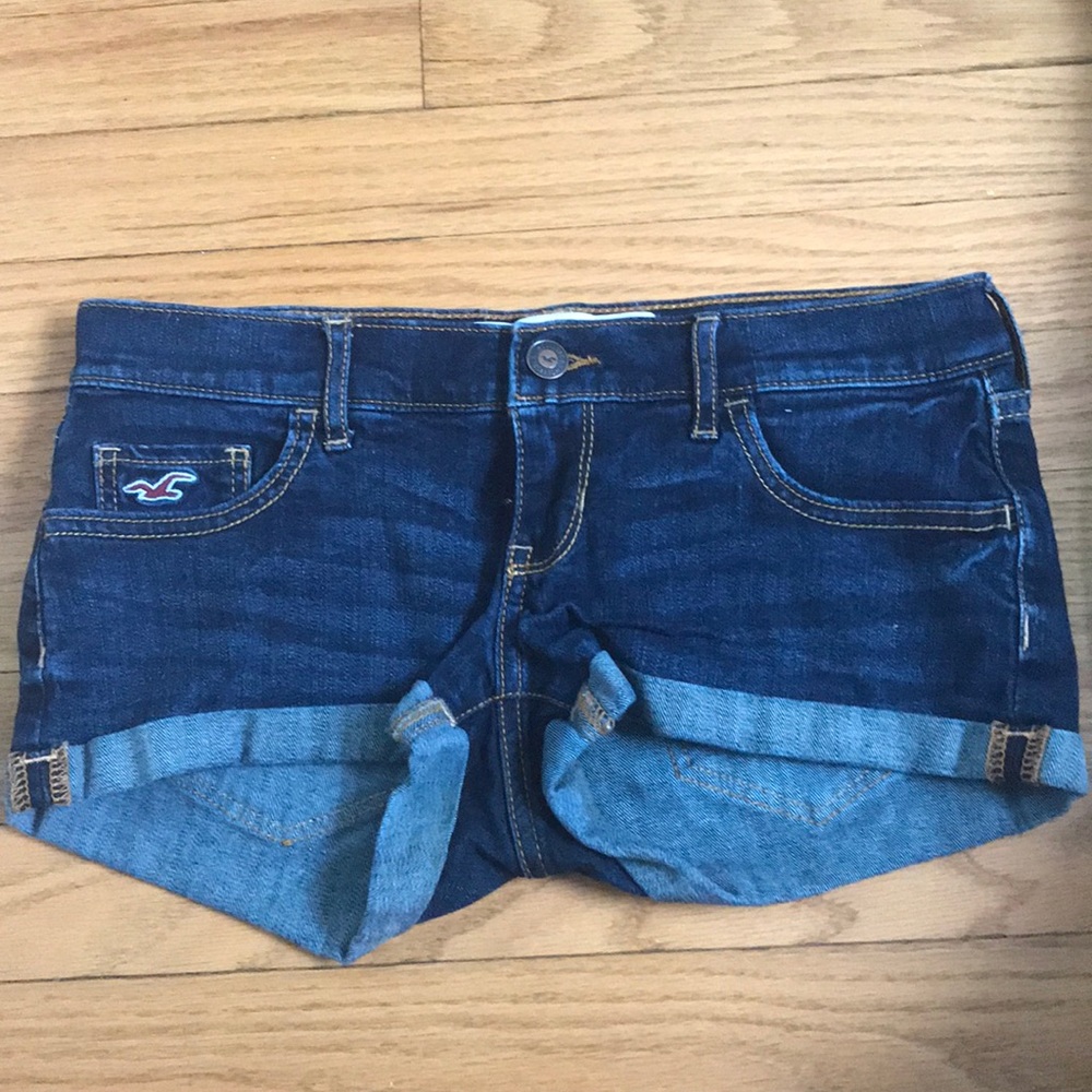 Hollister jean shorts!